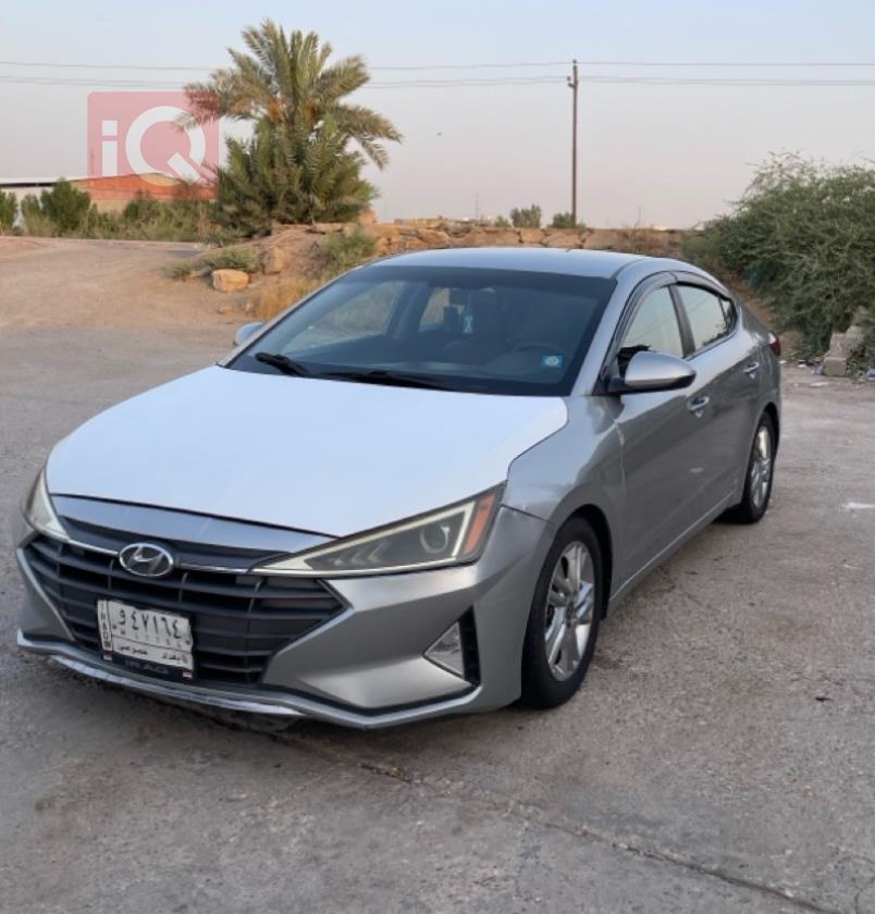 هیوندای ئەلەنترا